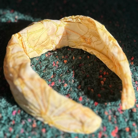 ‼️RARE‼️?ANTHROPOLGIE??NWOT?Yellow Embroidered Sunburst Headband main image 15